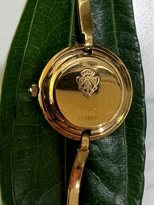 Gucci 11/12.2 25mm Gold Stainless Steel Case with Gold