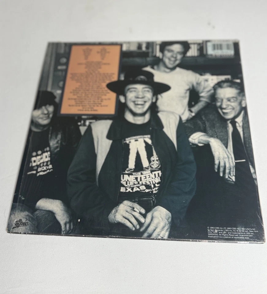 Stevie Ray Vaughan – Texas Flood LP 1983 Epic BFE 38734 1st Press VG+/EX Foto 2 de 3