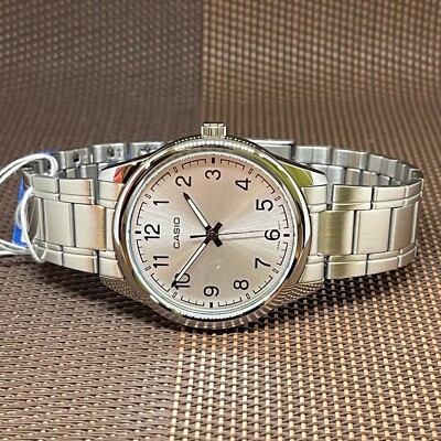 Casio MTP-V005L-7B5 Reloj analógico estándar de piel café con esfera