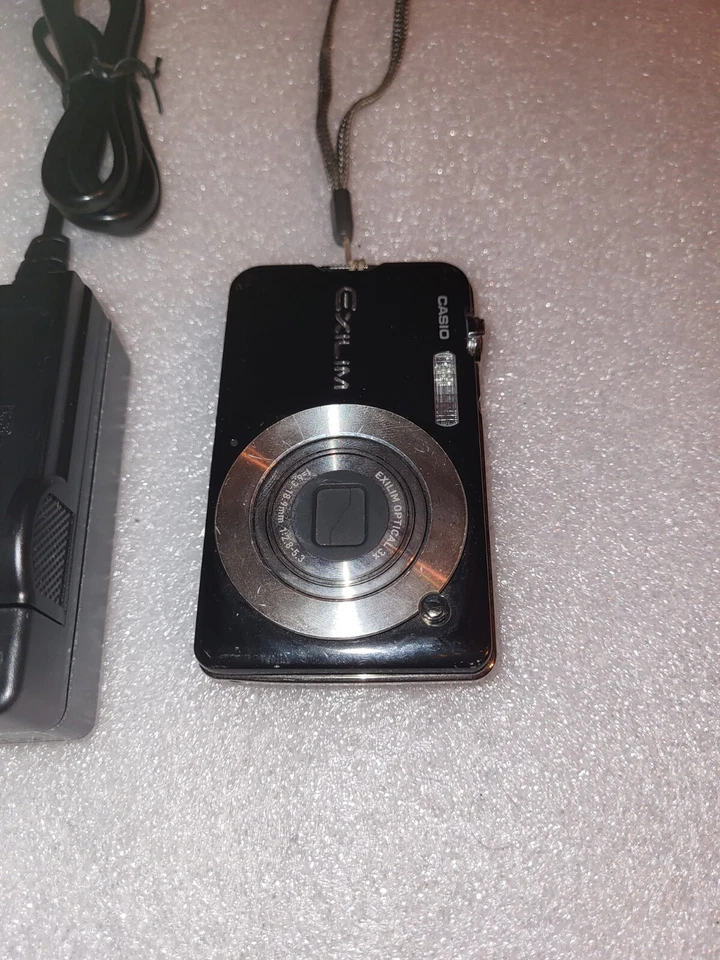 Digitalkamera Camera Casio Exilim EX-S12 - 12MP Autofocus  - Bild 2 von 4