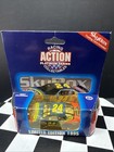 Jeff Gordon #24 1995 DuPont Monte Carlo 1:64 Action Diecast w/ SkyBox Card — photo 1