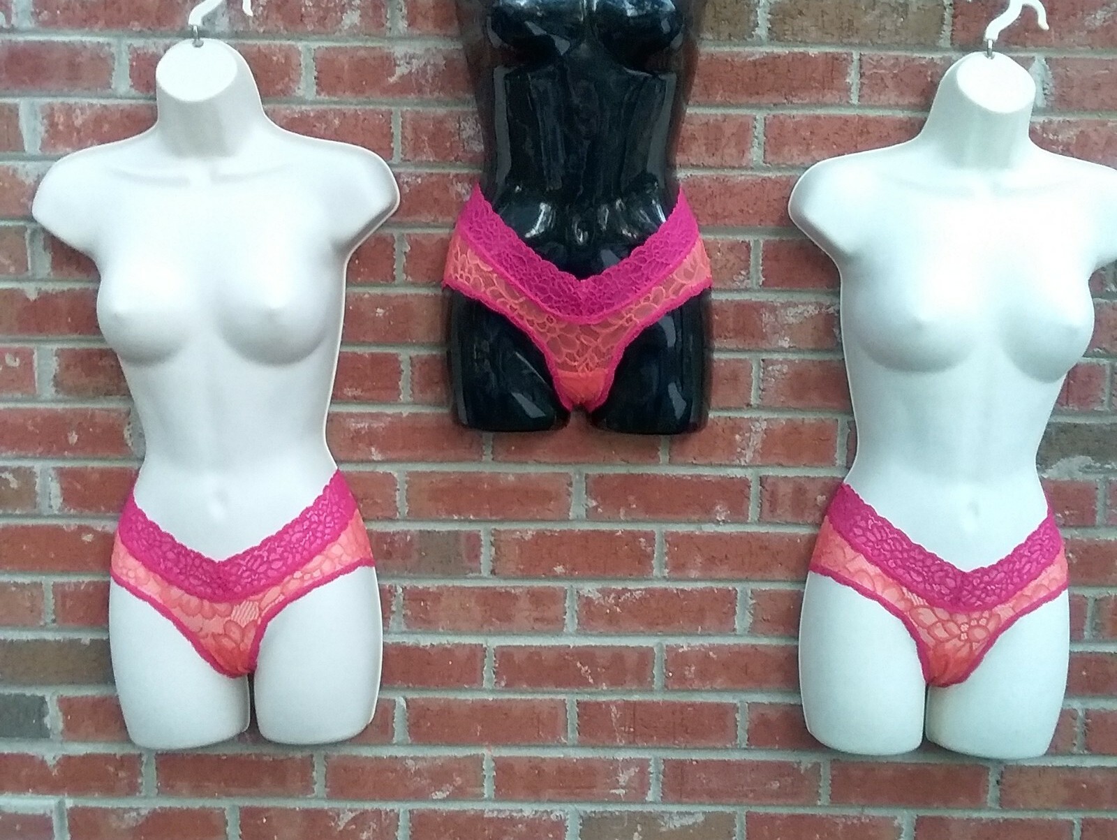 Vintage 1990's Pink & Peach Lace Panties "NEW" FAMOUS MAKER No Tags 3pr XS *READ