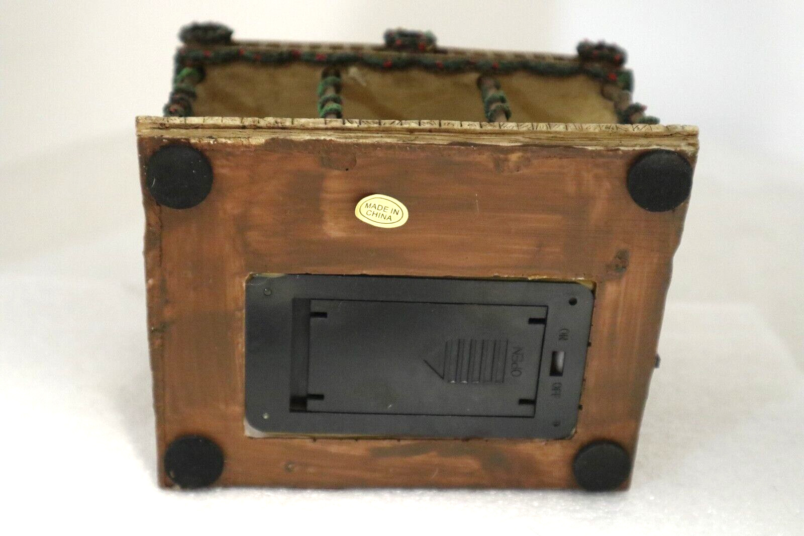 WMG 2005, Log Saloon Christmas Theme, Illuminated, C-8, LN