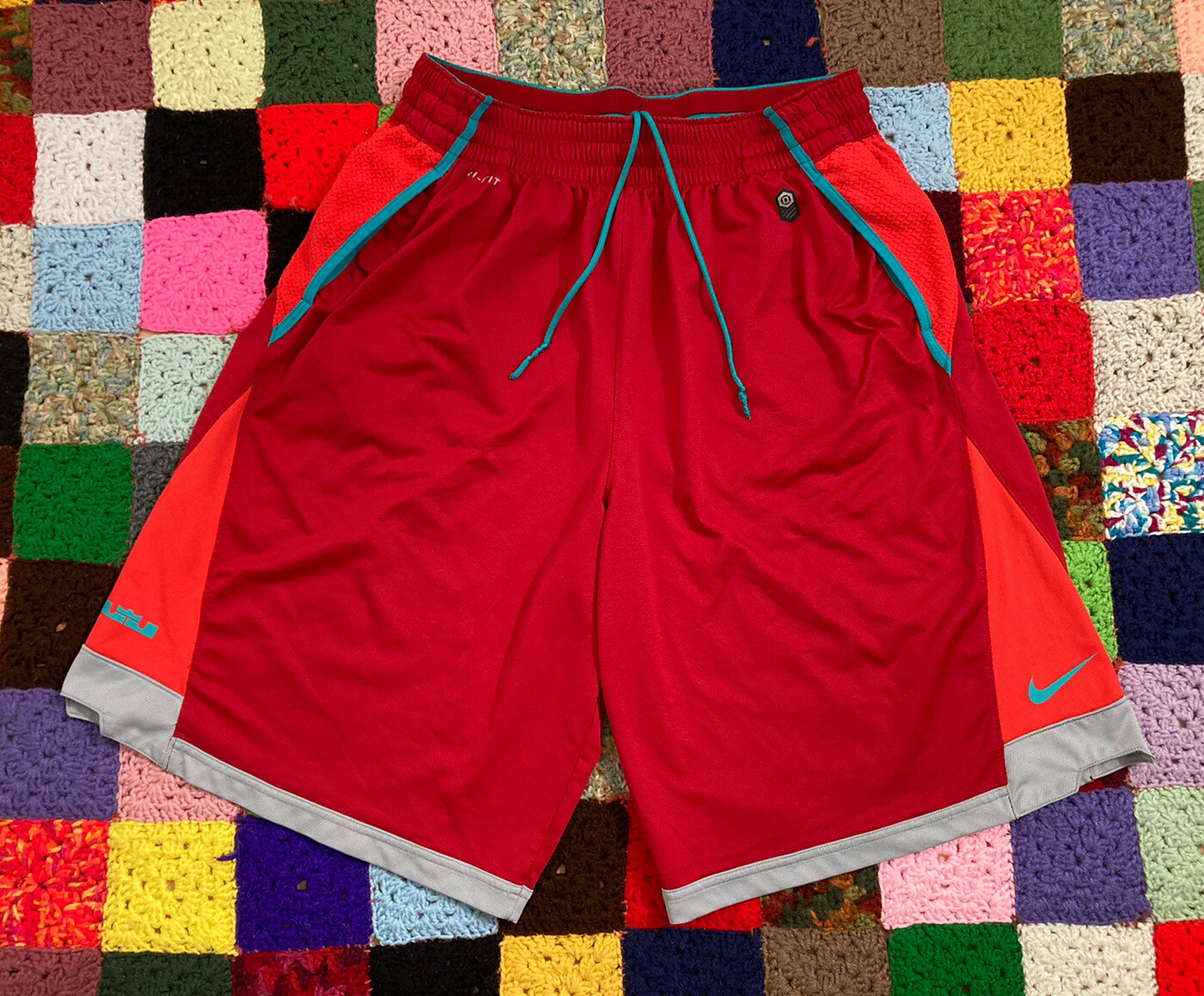Lebron James Nike Basketball Shorts Mens Size XXL 2XL… Gem