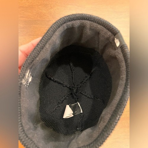 The North Face Skele Beanie, unisex,Black Minimalist Warm Winter Headwear - Picture 3 of 6