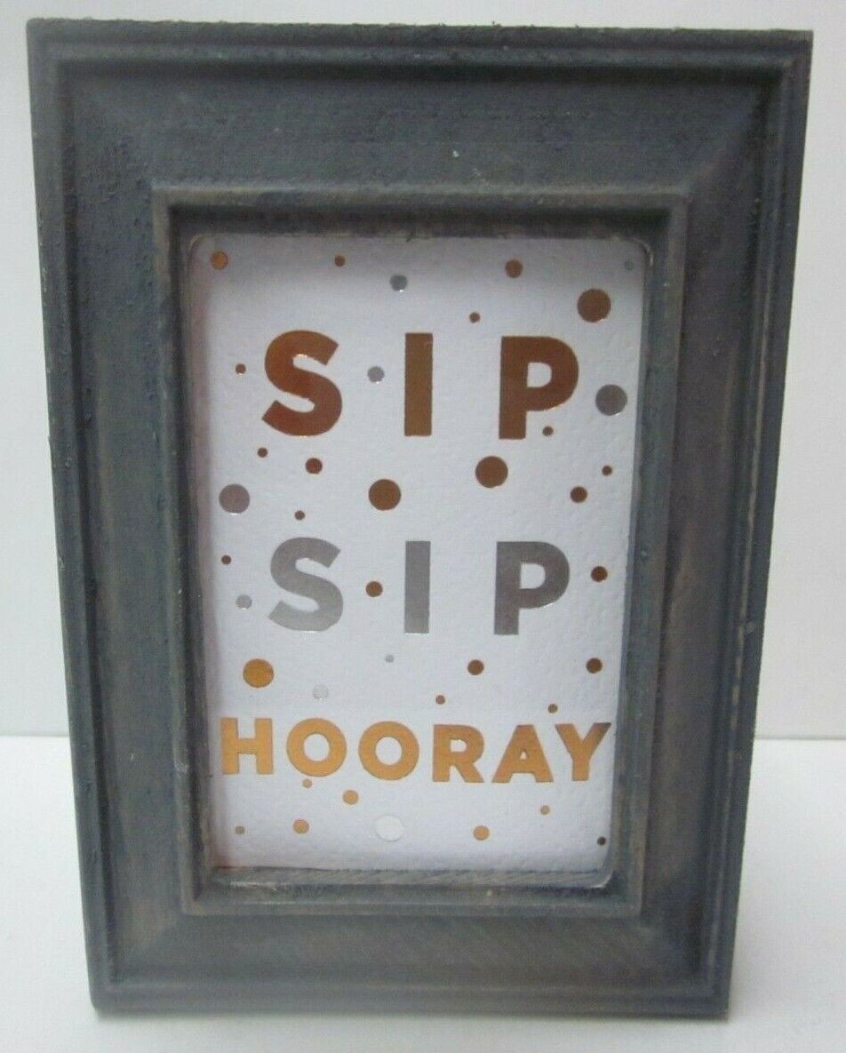 Bath & Body Works Wallflower Diffuser Plug-in shield Sip Sip Hooray