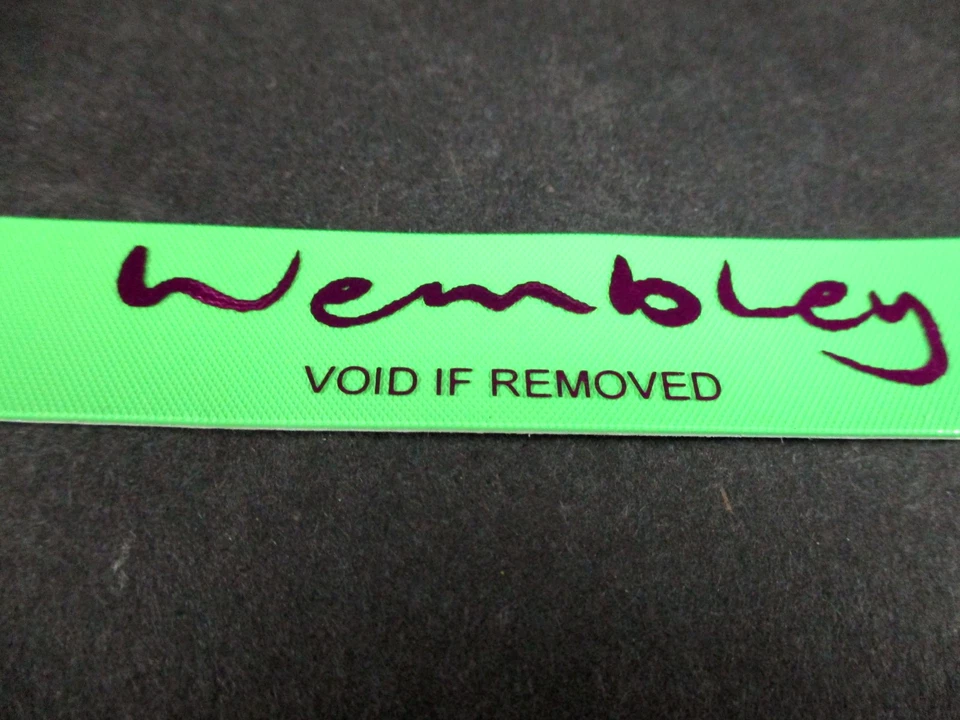 Oasis, Unused Ticket and Wristband, Wembley Arena, Tuesday, 16/12/ 1997-Red Side - Image 3 of 4