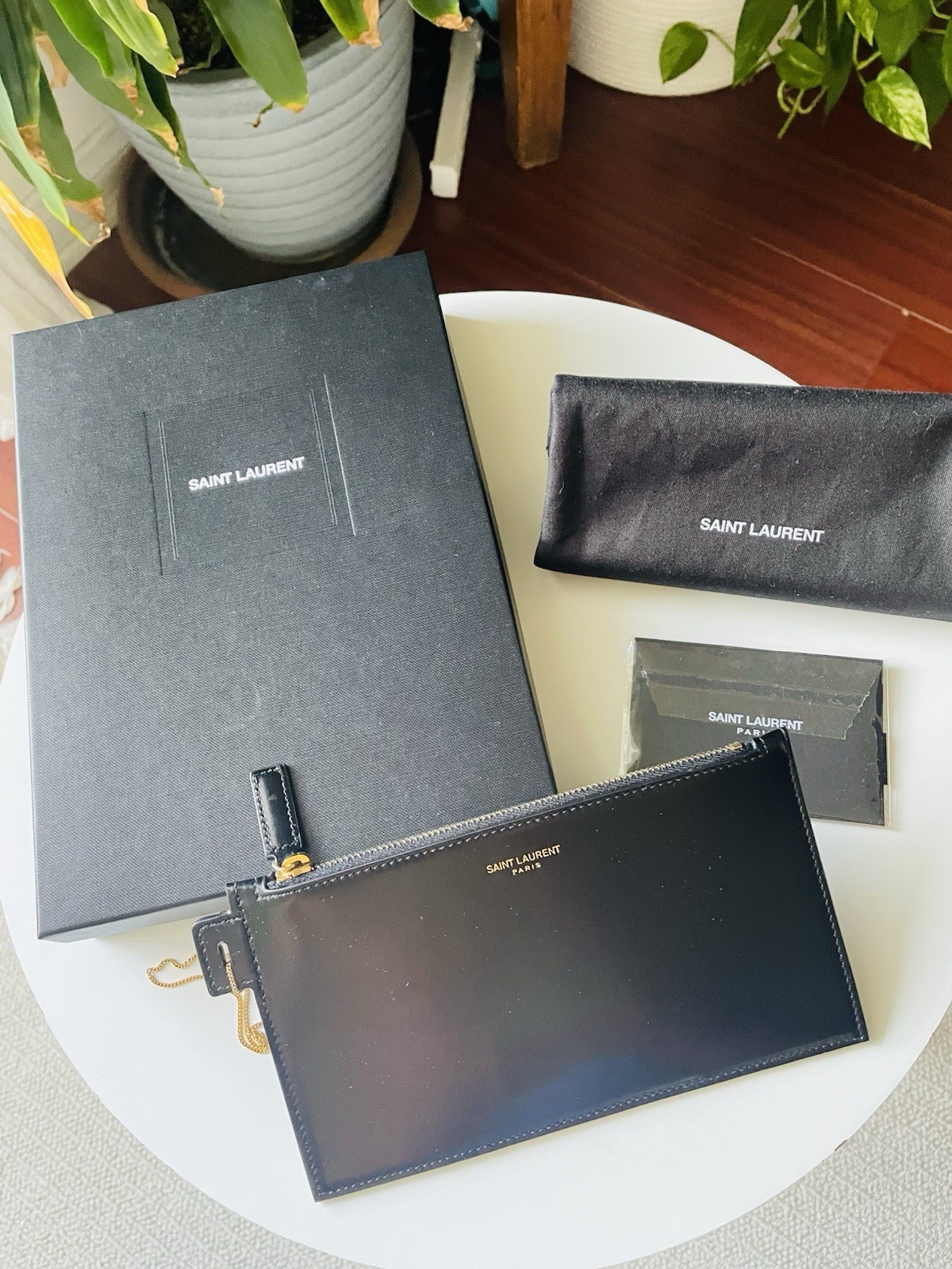 SAINT LAURENT Mini borsa in vitello con scatola nera YSL