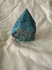 Apatite crystal pyramid