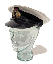 Post WW2 British Royal Navy Officers Peak Cap & Cap Badge