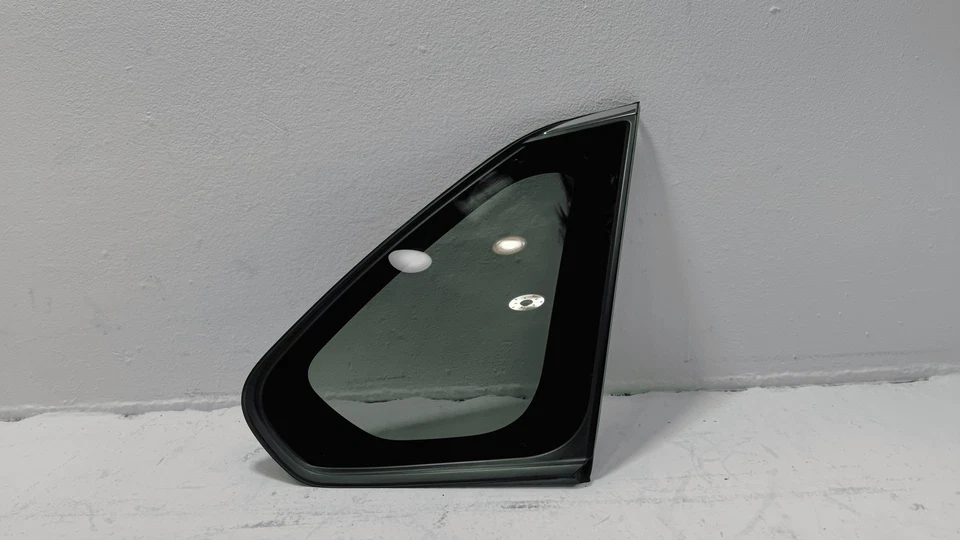 2019-2025 Toyota RAV4 Rear Right Passenger Side Quarter Fixed Glass OEM - Image 4 of 4