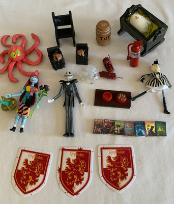 25 Dollhouse Miniatures Addams Family Harry Potter Jack Sally & more