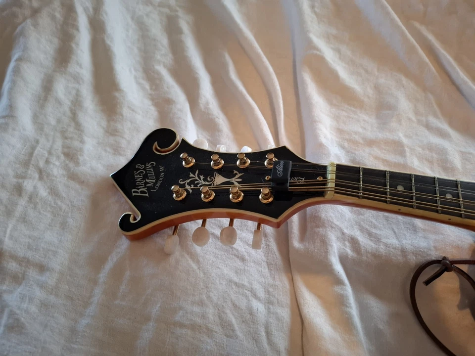 Vintage BARNES & MULLINS Piercy Mandolin, VGC, Ready To Be Used - Image 2 of 4