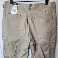 NWT Dickies Men  s Industrial Cotton Cargo Pants Size 36x30 Beige Tan LP337DS