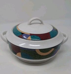 Studio Nova Impulse 2-Quart Ceramic Covered Casserole 1999-2006 Geometric Design