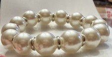 Classic Pearl Stretch Bracelet in Ivory Pearl