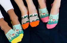 Animals 3-Pair No-Show Socks Unisex Medium Woven Pear Novelty Colorful Fashion