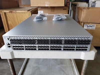 Brocade EMC DS-6520B 96 Port Fibre Channel Switch w/ 48 Brocade 57-1000117-01