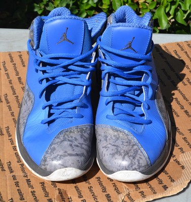 tenis jordan flywire