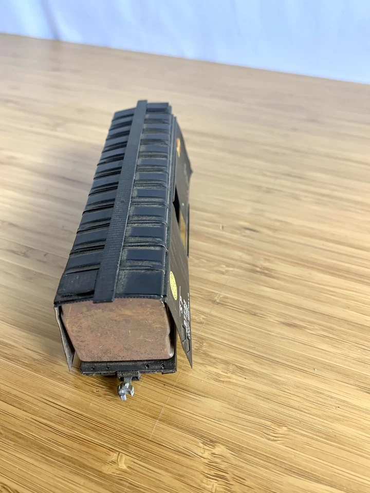 Southern Pacific #97723  HO Scale  40’ Reefer  Boxcar Wood Metal Parts Model - Image 3 of 4