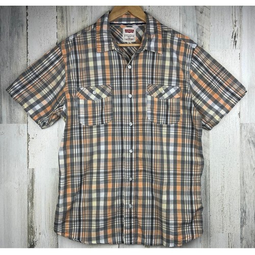 Levi’s Plaid Casual Short Sleeve Button Up- Size Large - Picture 2 of 11