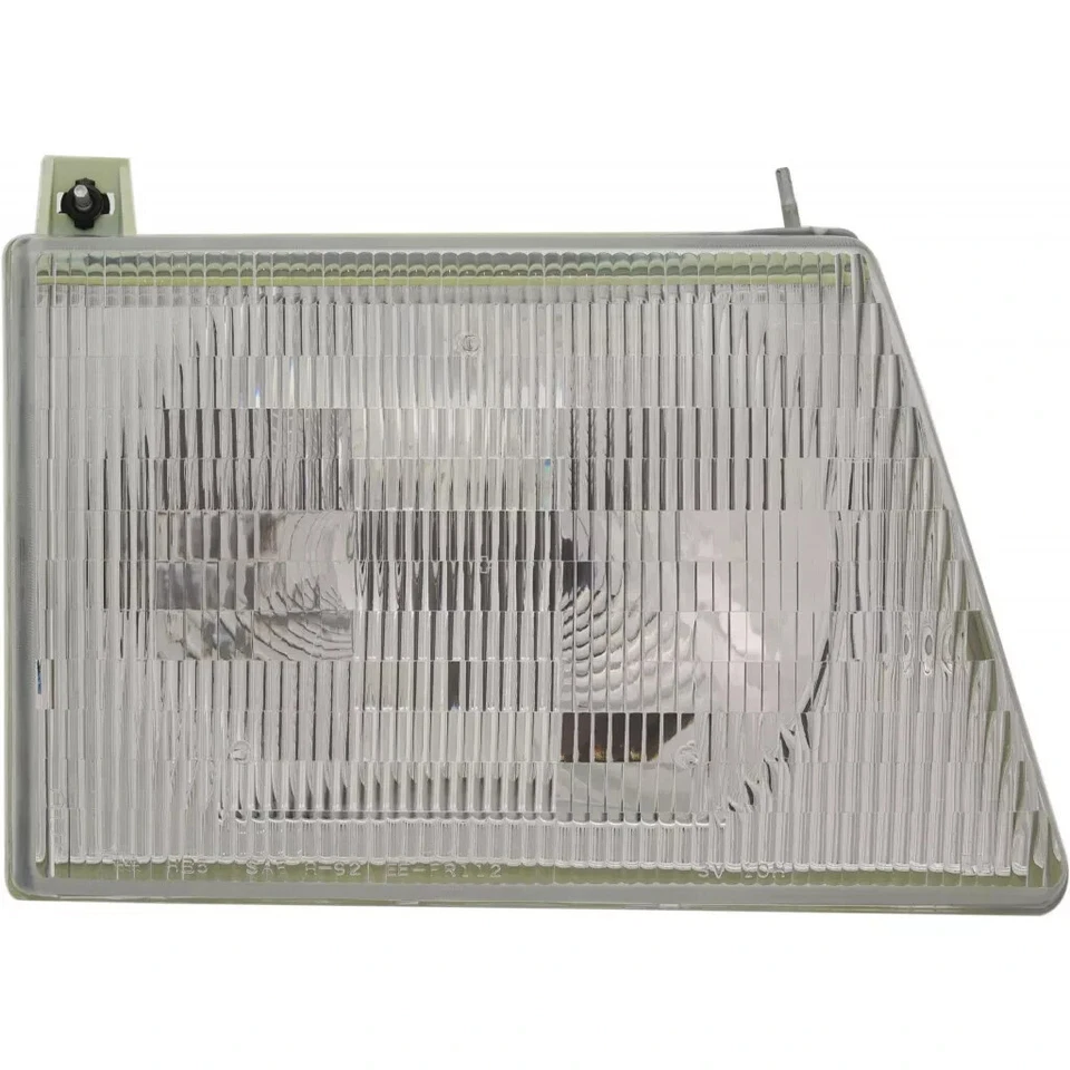 Driver & Passenger Side Headlight Set For 1997-2007 Ford Van FO2502153 FO2503153 - Image 3 of 4