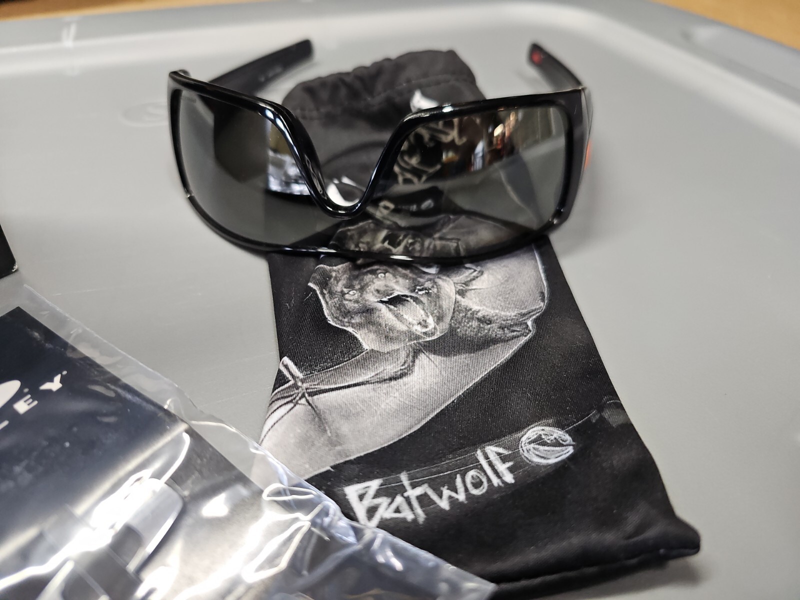 Oakley Batwolf OO91010127 Men's Sunglasses With 3 Different Sets Of