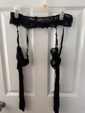 VINTAGE NWOT Victoria Secret Women  s Garter Belt And Thong SET size Large