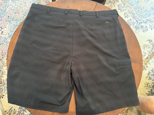Greg Norman Men's Performance Golf Short Black Size 40 Stretch Shorts - Picture 2 of 3