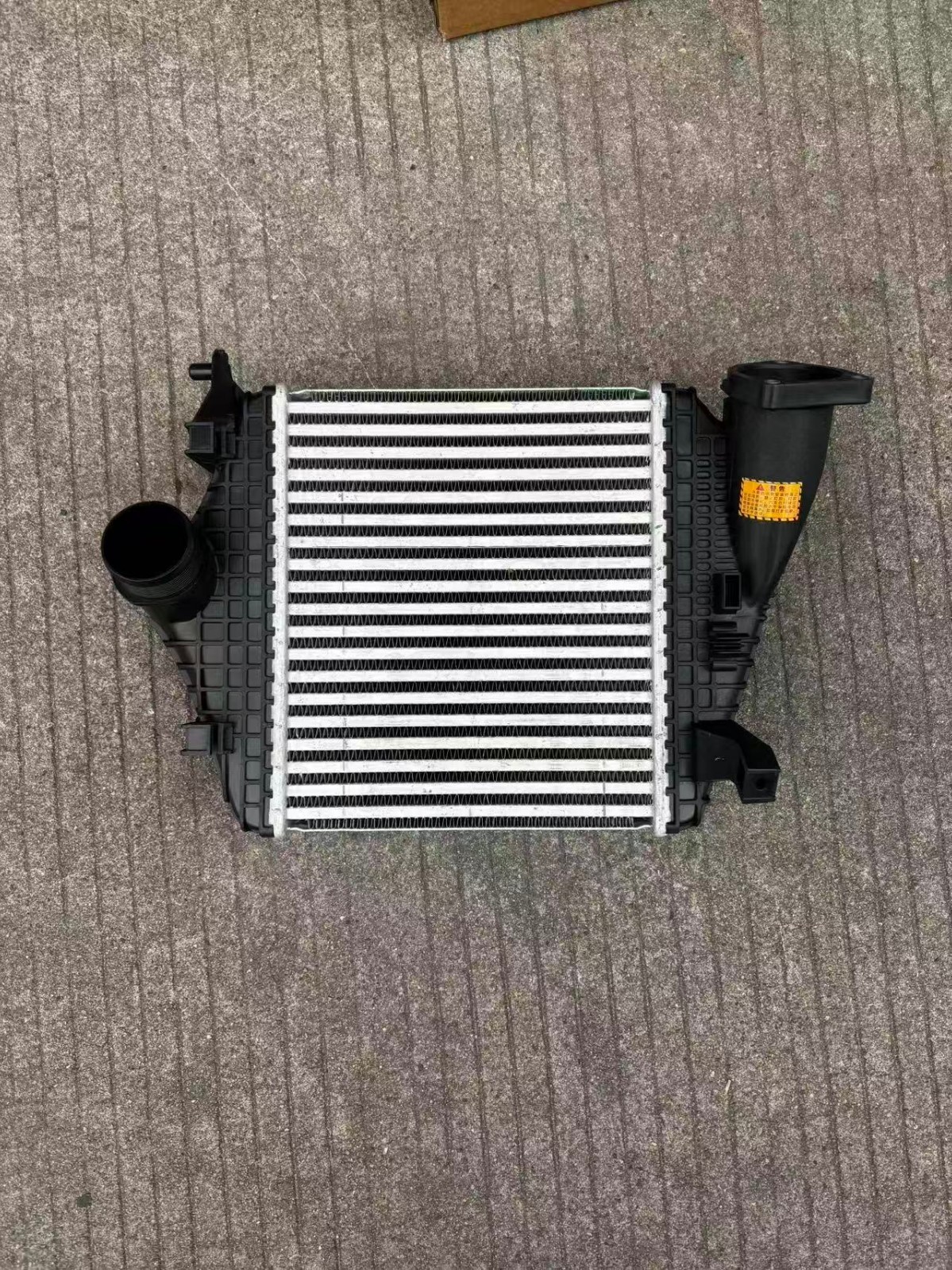 Lamborghini Urus Left Radiator P/N 4M0145804AK