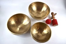Large Singing Bowls Set of 3 - Matt - 5.0kg - Sound Therapy & Meditation Klangm