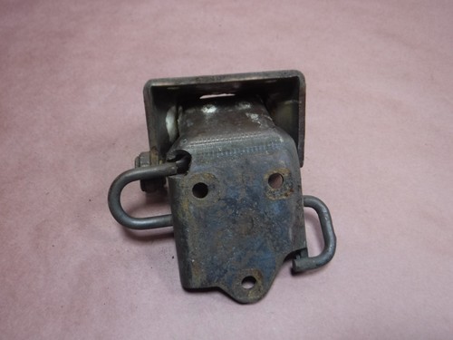 AMC Eagle 80-88? Front Passenger Lower Door Hinge Factory OEM Free Ship - Picture 6 of 6