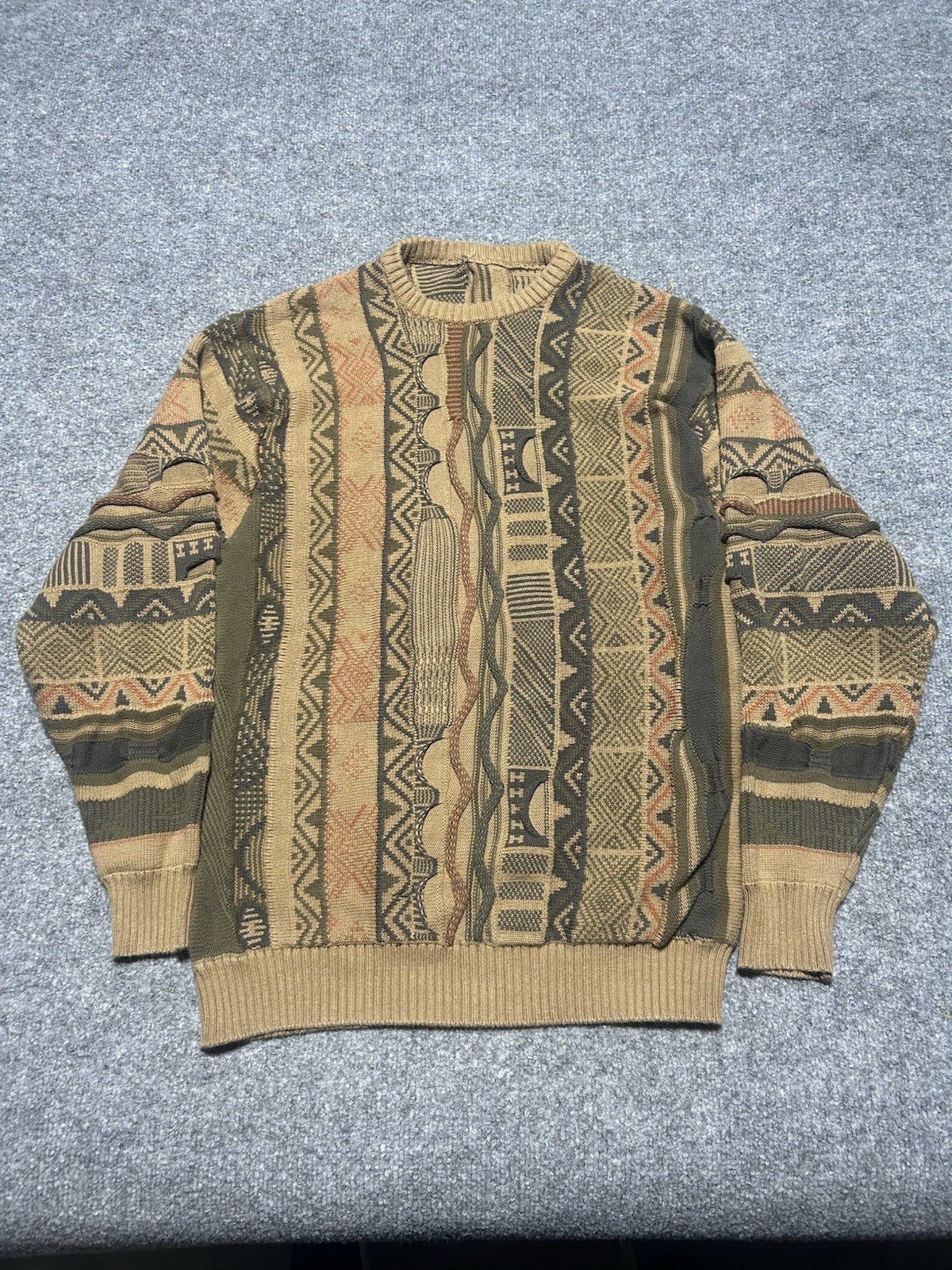 Vintage Coogi Style Knit Sweater Brown Beige Size Men’s Small