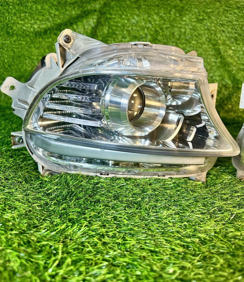 2007 - 2009 雷克萨斯 LS460 LED 雾灯对 HID L 和 R 带爆破器 Oem — 第 3/4 张图片