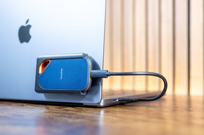 Sandisk Extreme PRO Portable SSD Festplatte Laptop Halterung