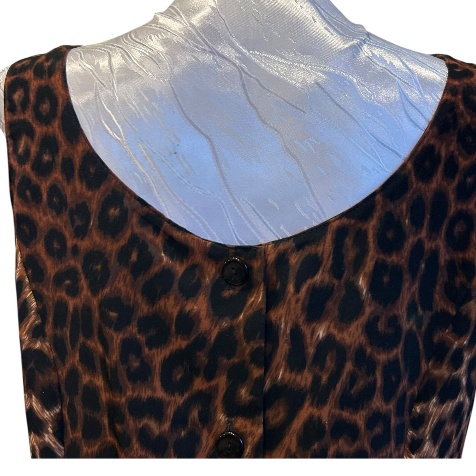 Vintage Basic Editions Leopard Print Wrap Dress S… - image 9