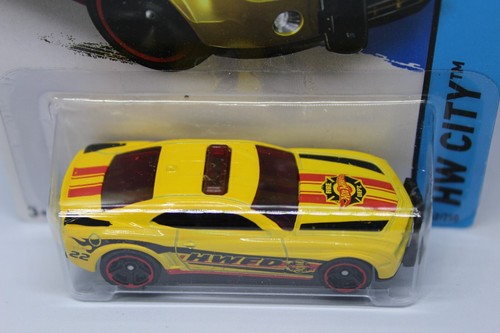 2014 Hot Wheels Yellow HWFD '10 Camaro SS Fire Dept 42/250 - Picture 4 of 7