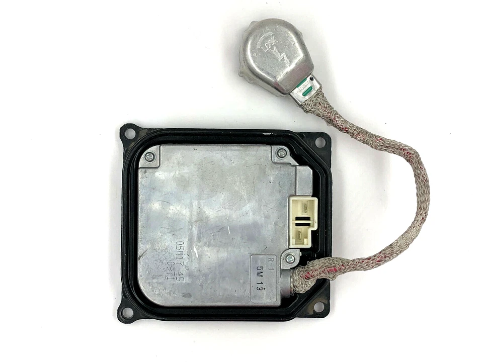 Оригинальный балластный воспламенитель ксеноновой фары 08–10 Toyota Avalon  - Изображение 2 из 2