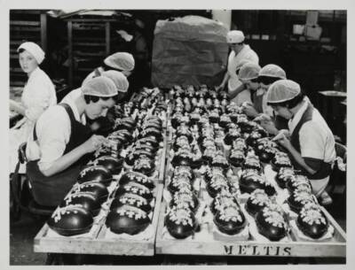 Easter Egg Factory Women at work decorating chocolate Easter eg- 1937 Old Photo