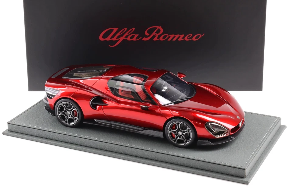 1:18 BBR Alfa Romeo 33 Stradale Rosso Villa d'Este rosso metallizzato - Limited 333 pz - Immagine 2 di 4