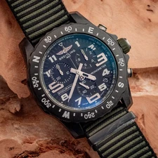 Breitling 2022 Endurance Pro Kelly Green X82310 44MM Slater Strap Box & Papers