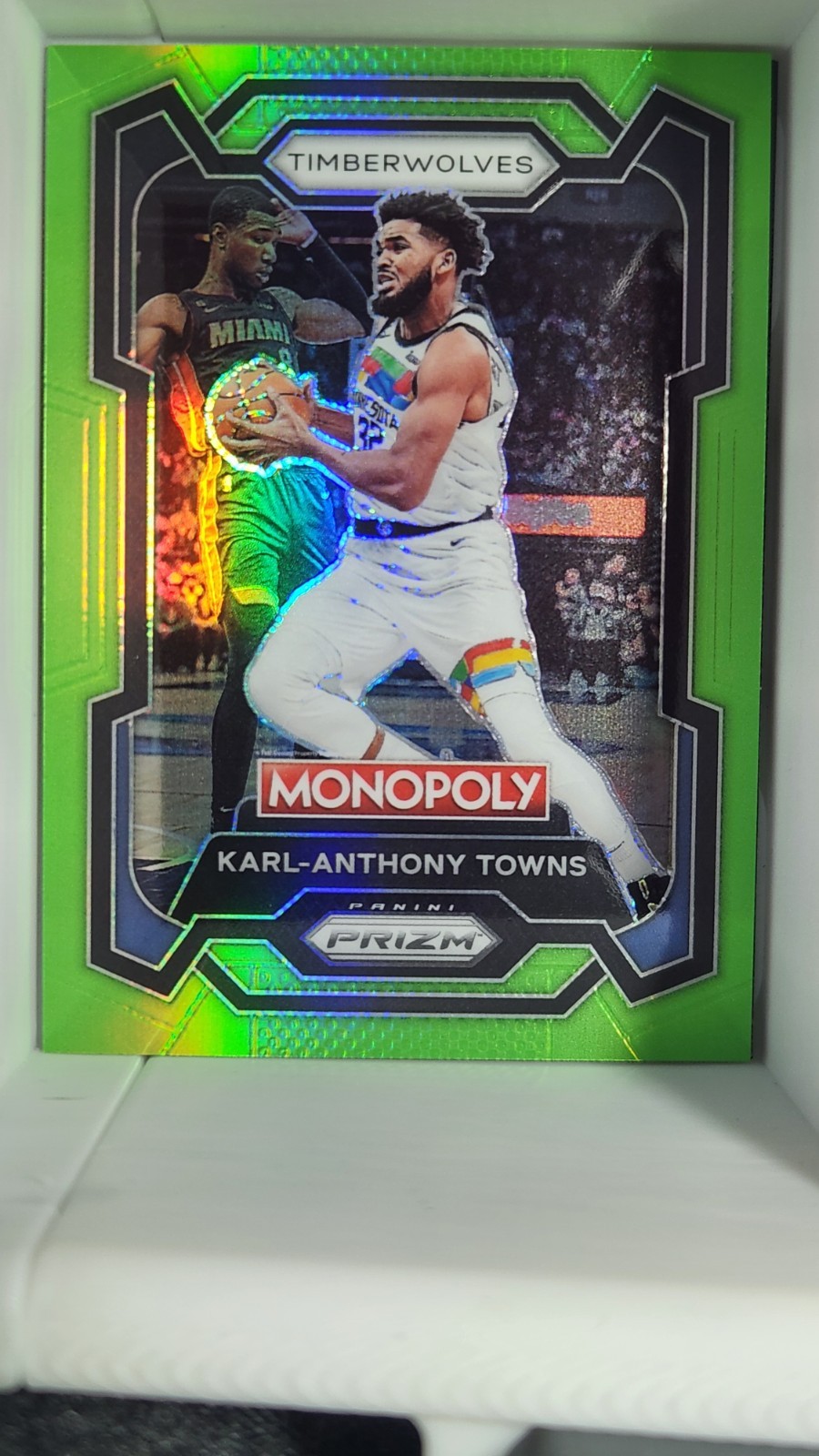 2023-24 Panini Mosaic Karl-Anthony Towns #78 Fluorescent Green Mosaic Prizm /10