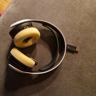 Sony Pulse 3D PlayStation 5 Wireless Bluetooth Headphones White/Black