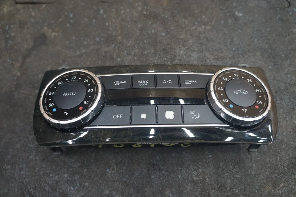 Heat AC Climate Control Panel 2049000915 Mercedes CLS550 CLS63 W218 15-18 *Note - Image 2 of 4
