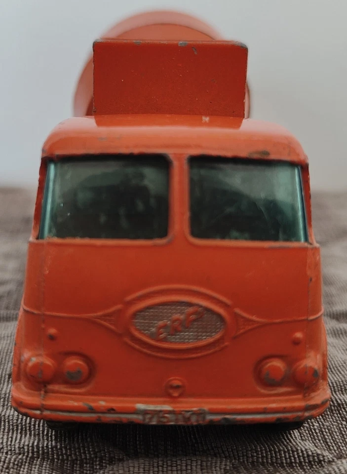  Matchbox BETONIERA KING SIZE 13 READY MIX CONCRETE TRUCK   mebetoys vintage - Immagine 3 di 4