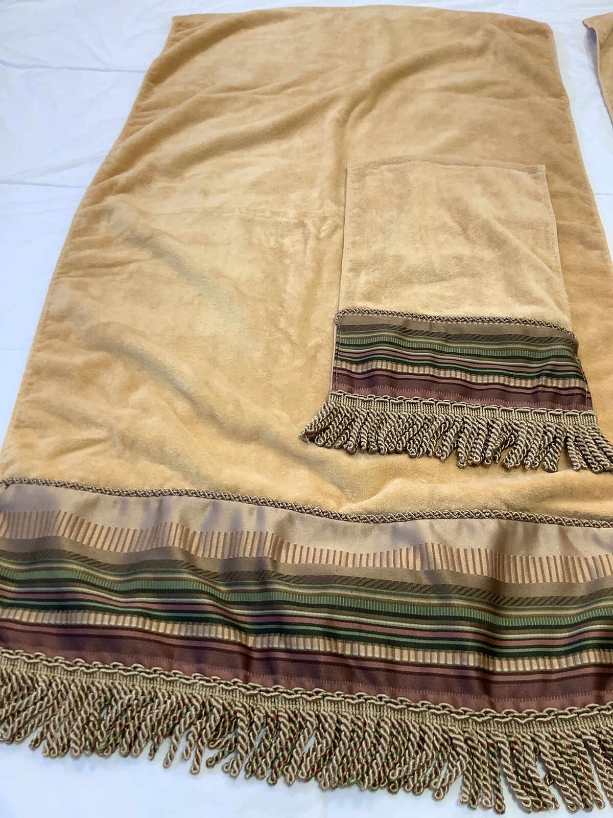 CROSCILL Carrington Fringed Striped Cinnamon 4 Towels