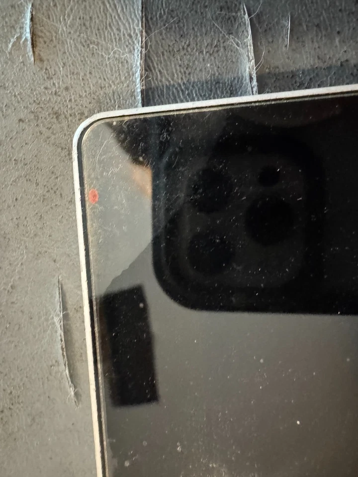 Vintage Microsoft Surface 3 Tablet 10.8" 128GB SSD 4GB RAM Intel Untested - Image 3 of 4