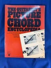 THE GUITARIST’S PICTURE CHORD ENCYCLOPEDIA JOHN PEARSE USED ISBN 0-8256-2199-2