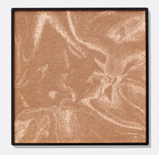 Bronceador iluminador MK - Disponible en dos colores
