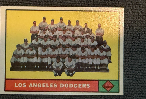 Dodgers Team #86 1961 Topps card